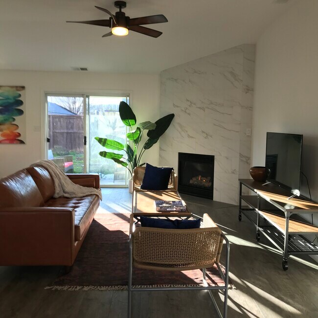 Foto del edificio - 2775 Stonebrook Cir