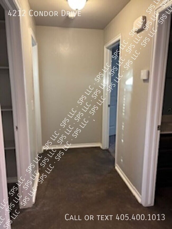 Foto del edificio - 4212 Condor Dr