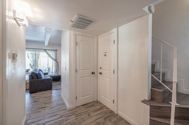 Foto del edificio - 43609 Stanridge Ave