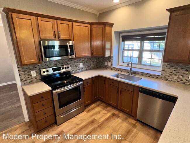 Building Photo - 4 br, 2.5 bath House - 151 Hemingway Place