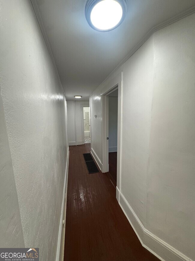 Foto del edificio - 415 Hopkins St SW