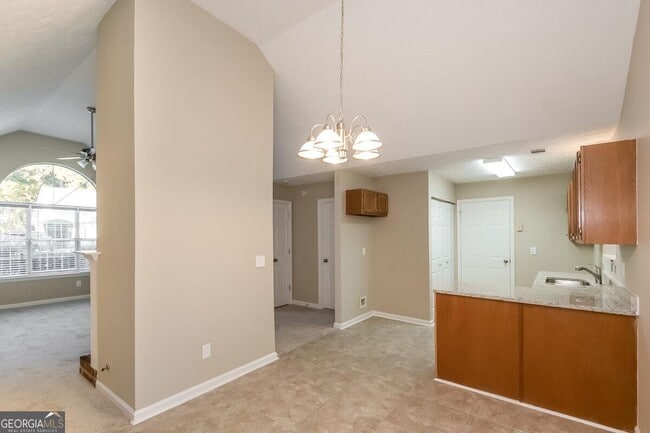 Building Photo - 1136 Oakwood Manor Ct