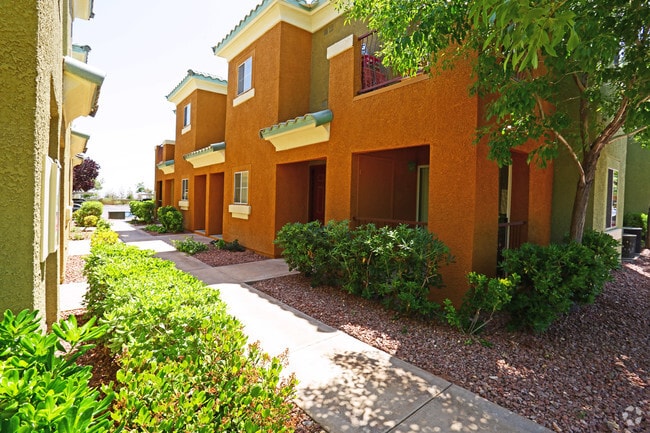 Building Photo - Durango Canyon Apartments