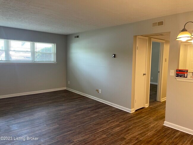 Foto del edificio - 404 N Hite Ave