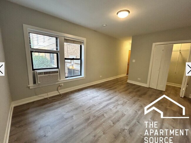 Foto del edificio - 711 W Brompton Ave