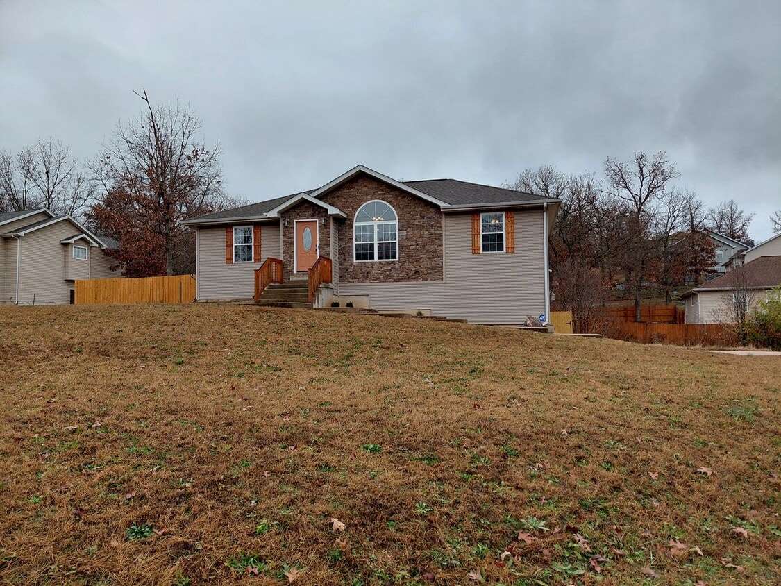 Primary Photo - Home near FLW!