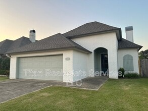 Building Photo - 204 Braxton Dr