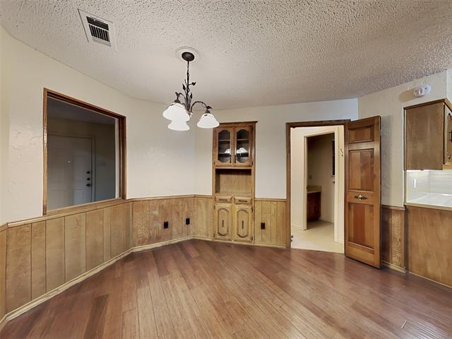 Building Photo - 205 Woodpark Ln