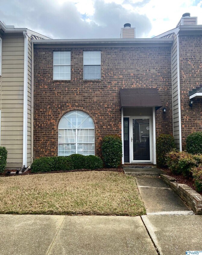 11112 S Memorial Pkwy Unit L2, Huntsville, AL 35803 Condo for Rent