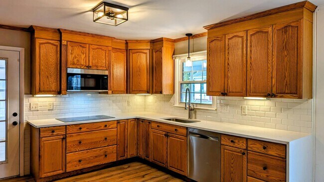 Foto del edificio - 730 Blackwood Ave