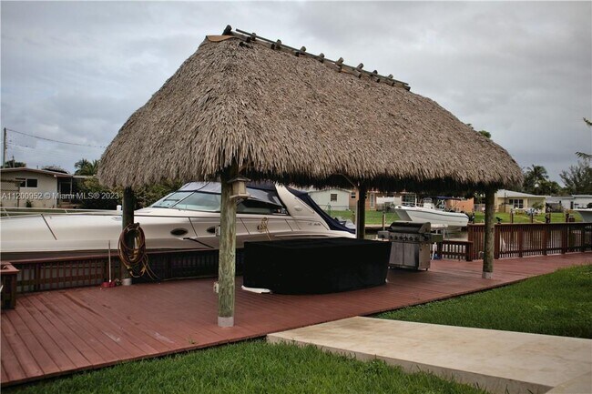 Building Photo - 934 Nautilus Isle