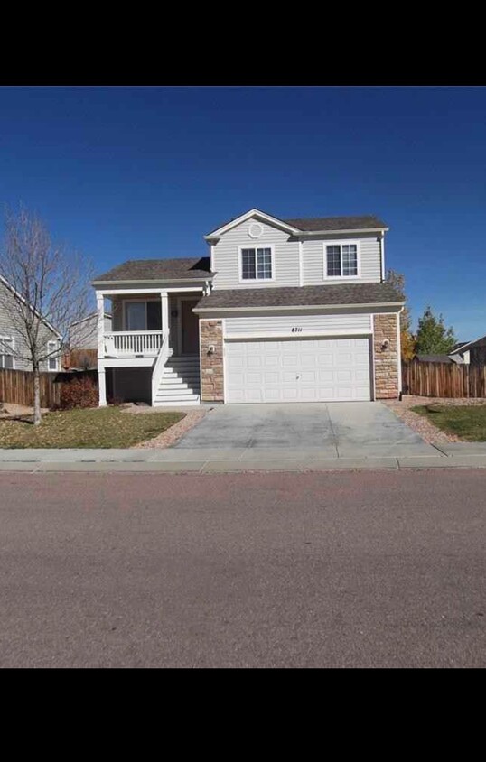 Primary Photo - 8711 Silver Glen Dr