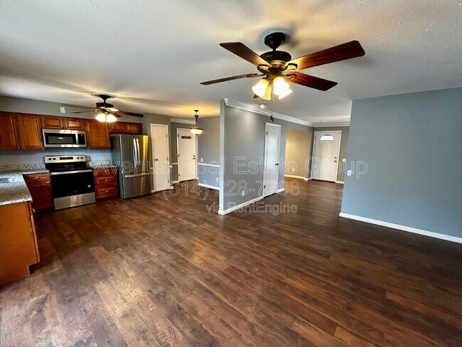 Foto del edificio - 1639 Preston Park Ln