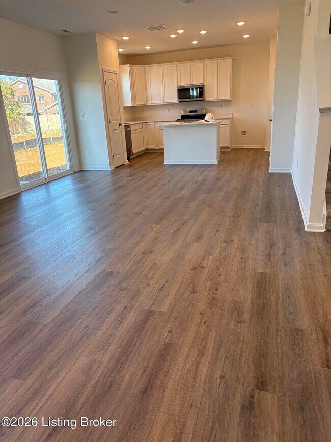 Building Photo - 6814 Oak Rock Dr