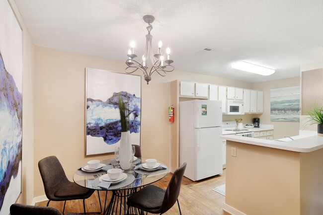 Foto del edificio - Lexington Pointe Apartment Homes