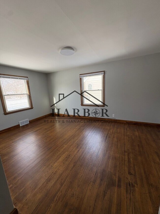 Foto del edificio - 1/2 Off first full month of rent!