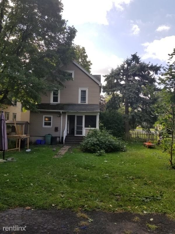 Building Photo - 4 br, 1.5 bath House - 201 E Yates St