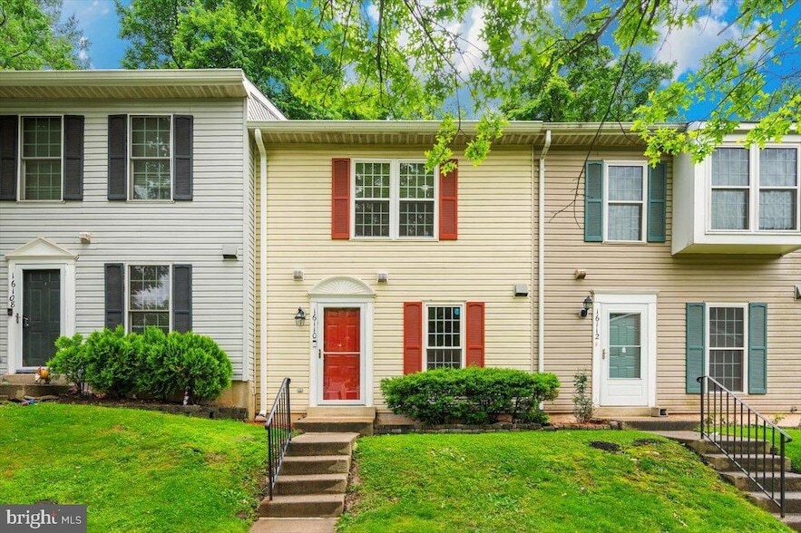 Primary Photo - 16110 Hayshire Ct