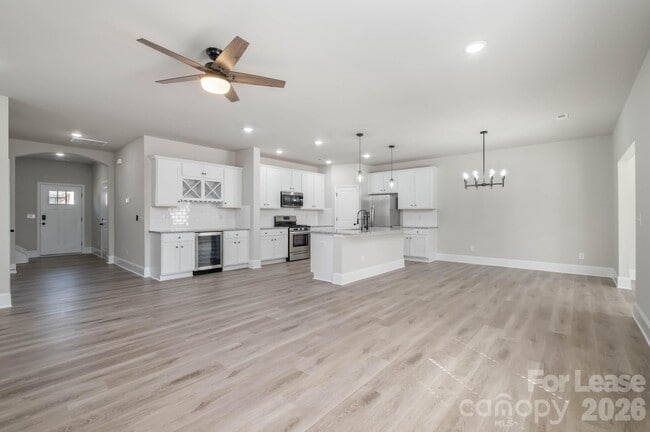 Foto del edificio - 2507 Lynbridge Dr