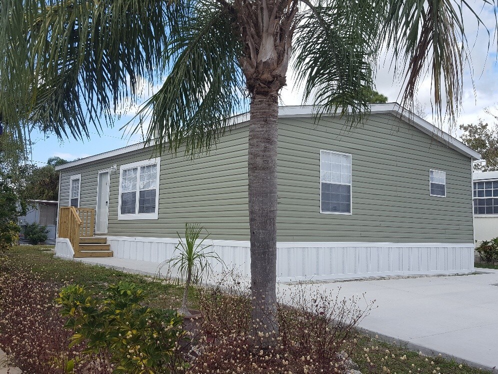 94 Lisa Ln, Lake Worth, FL 33463 House Rental in Lake Worth, FL