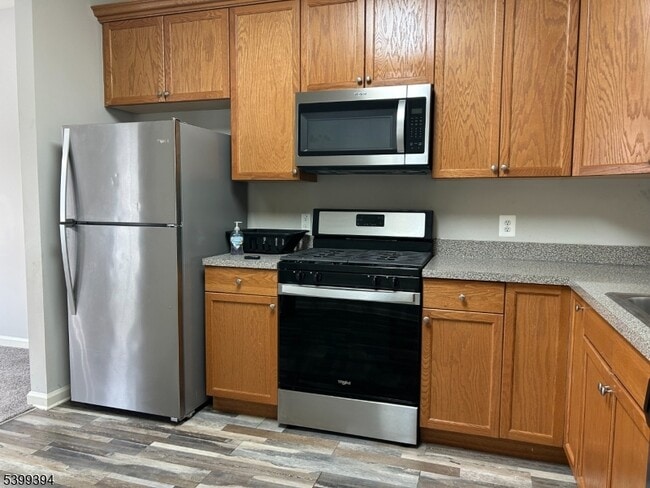 Foto del edificio - 145 Conover Terrace