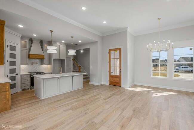 Foto del edificio - Modern 4 Bedroom / 3 Bath Home