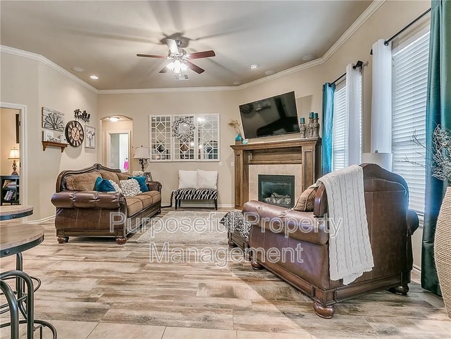 Building Photo - 2409 Austrian Pine Dr