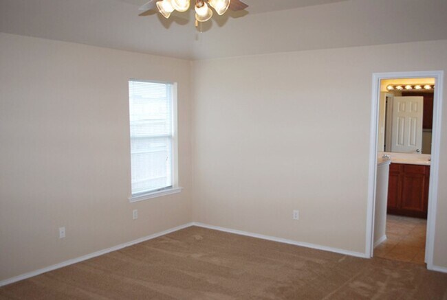 Foto del edificio - VIEW NOW - COMING SOON - Beautiful 3-Bed, 2-Bath Home in Keller ISD