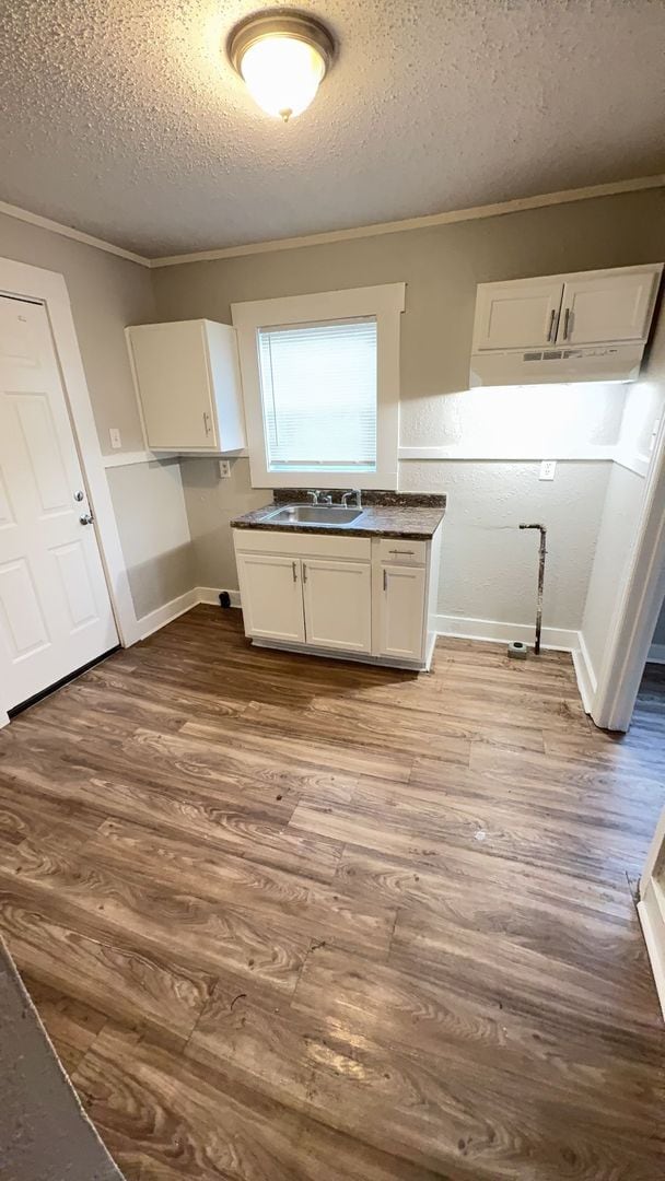 Building Photo - Very Cute Home in Hyde Park - $99 Move In Special