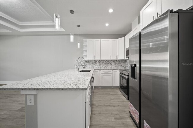 Building Photo - 98 Wheatfield Dr