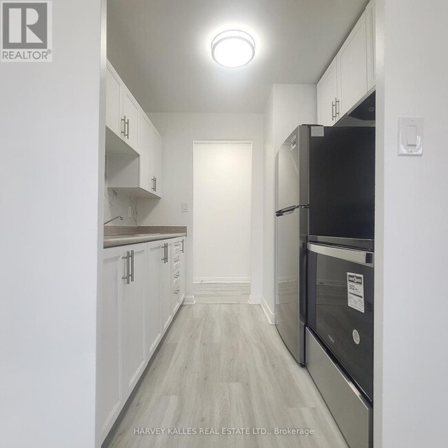 Photo du bâtiment - 125 Shelborne Ave