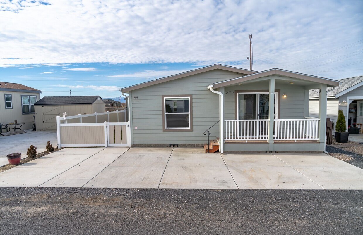 2 Bedroom 1.5 Bath House Rental in Quincy, WA