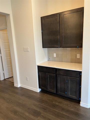 Foto del edificio - 1320 Villalonga Dr