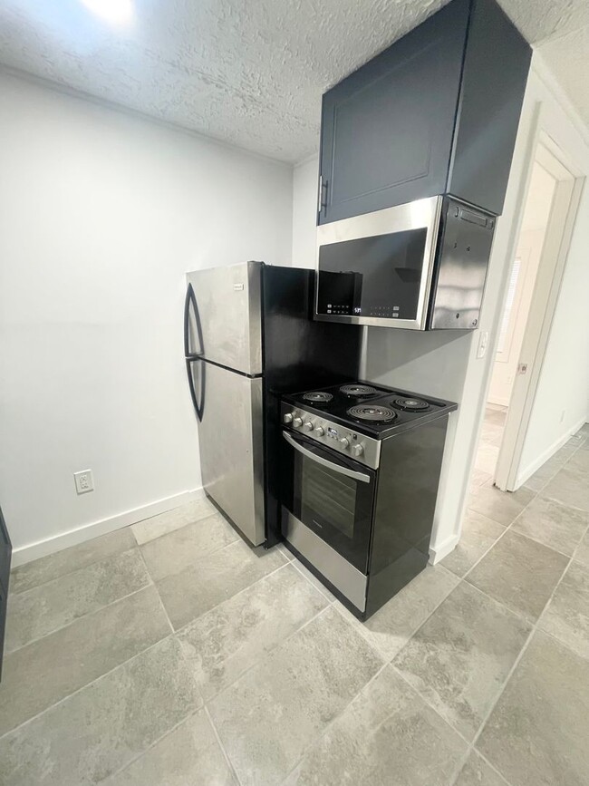 Foto del edificio - 1323 Woodruff Ave
