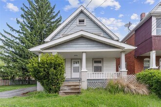 Building Photo - 4512 Oak Park Ave