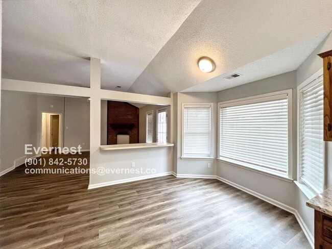 Building Photo - 4705 Valene Cir