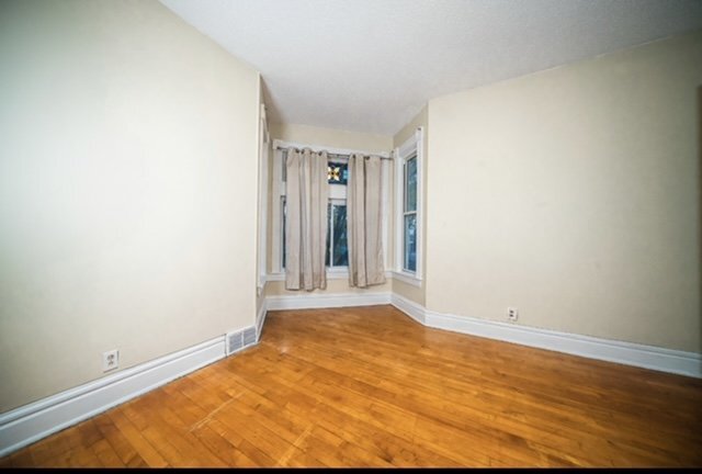 Foto del edificio - 701 N Bedford St