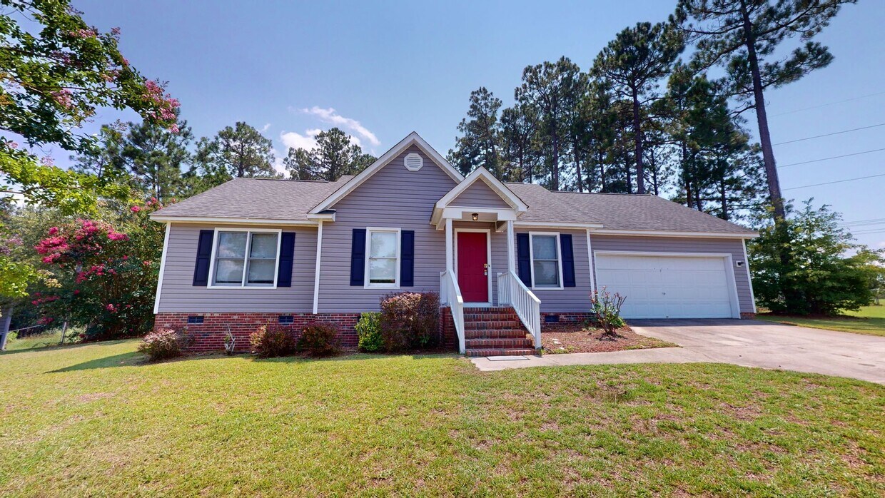 Primary Photo - Charming Single-Level 3 Bedroom Home Close...