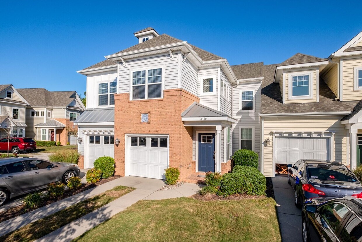 Foto principal - 3BR Open Floor Plan with Garage in Captain...