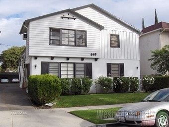 Building Photo - 548 N Croft Ave