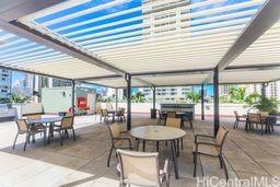 Building Photo - 2211 Ala Wai Blvd