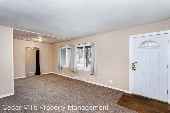Building Photo - 3 br, 1.5 bath House - 1001 S. Fabrique