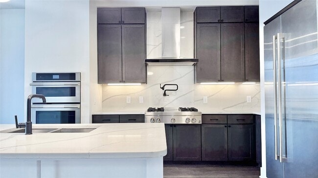 Photo - 3330 Oak Grove Ave Apartment