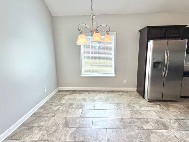 Foto del edificio - Now Leasing A 4 Bedroom 2 Bath Home In Olive Branch. Highly Rated Schools
