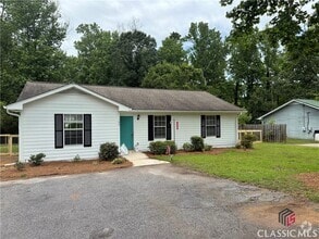 Building Photo - 180 Oak Dr