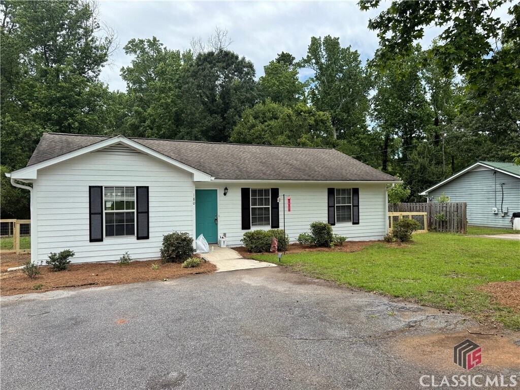 Primary Photo - 180 Oak Dr