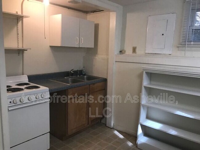 Building Photo - 26 Craven Hill Cir