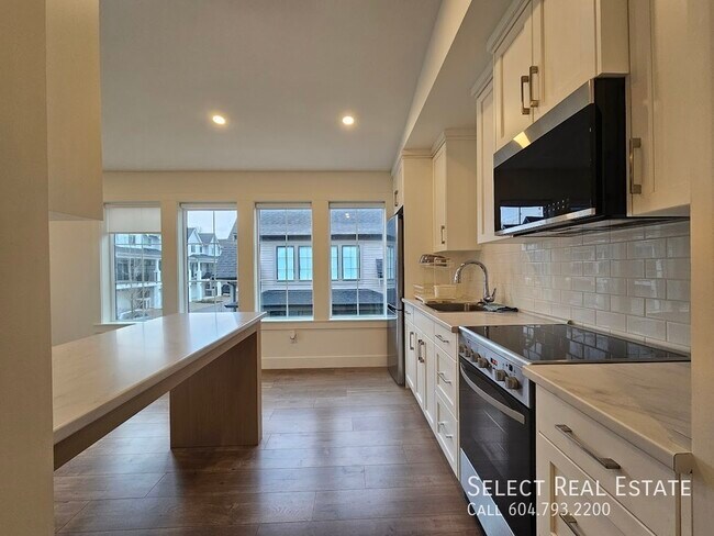 Photo du bâtiment - 7846 Cedarbrook Rd