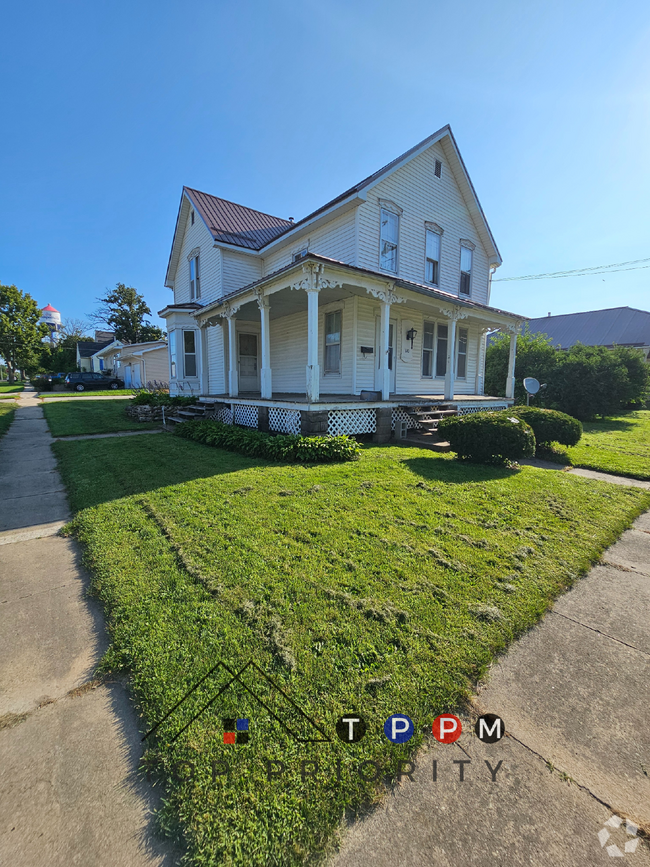 Building Photo - 600 2nd St SE