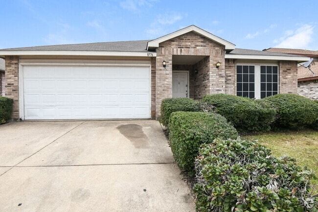 Building Photo - 8776 Polo Dr